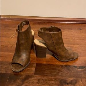 Brown heeled open toed booties